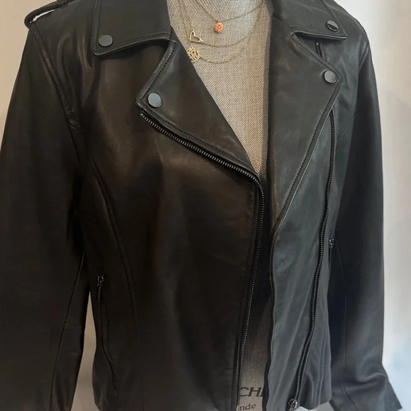BADGLEY MISCHKA Women's Black Leather Jacket - Picture 3 of 15